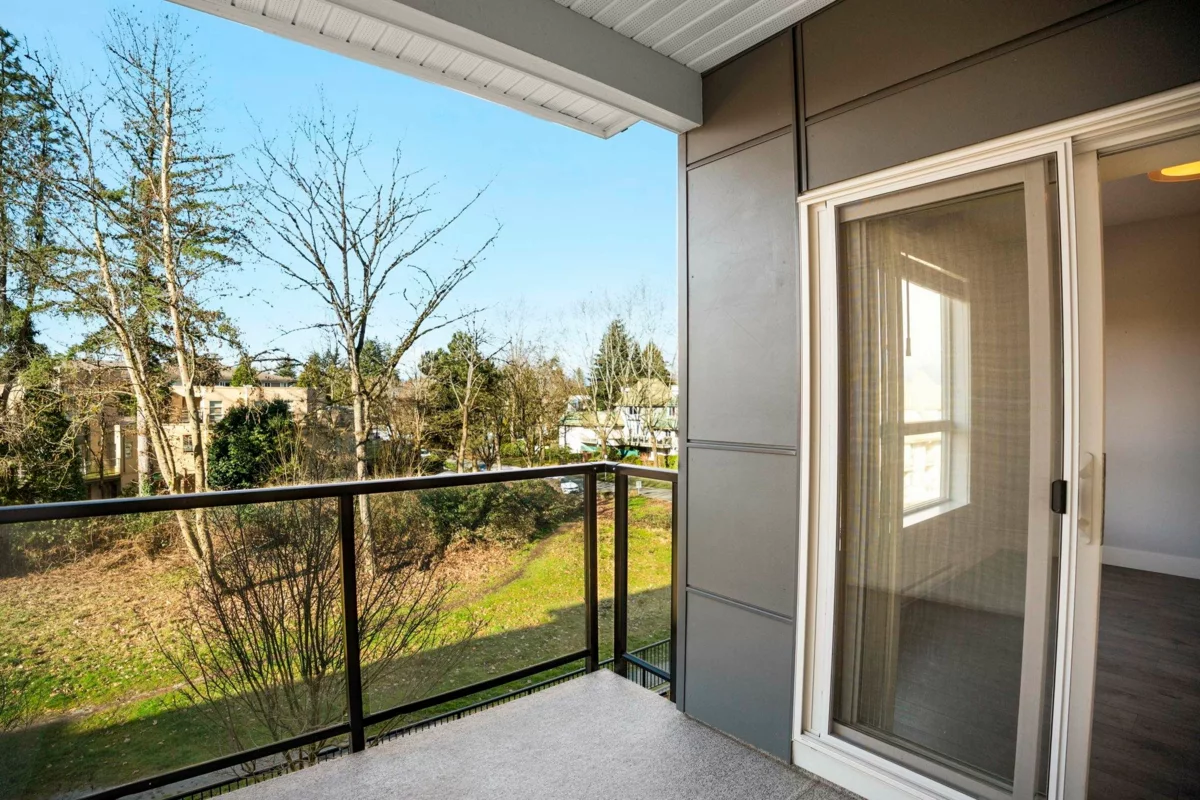 Garden / Landscaping Photo of 306 22315 122 Avenue, Maple Ridge, BC