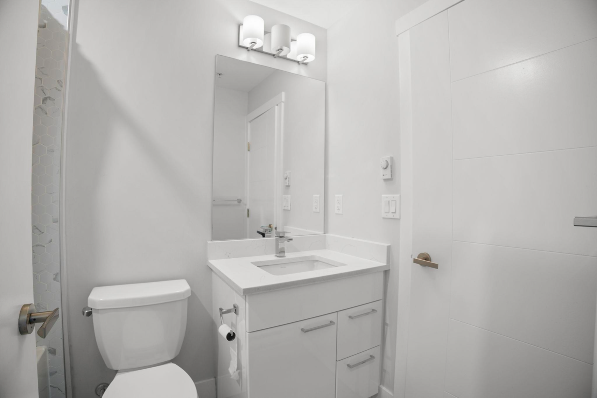 Hallway Photo of 306 22315 122 Avenue, Maple Ridge, BC