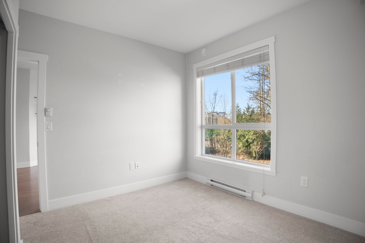 Outdoor Patio Photo of 306 22315 122 Avenue, Maple Ridge, BC