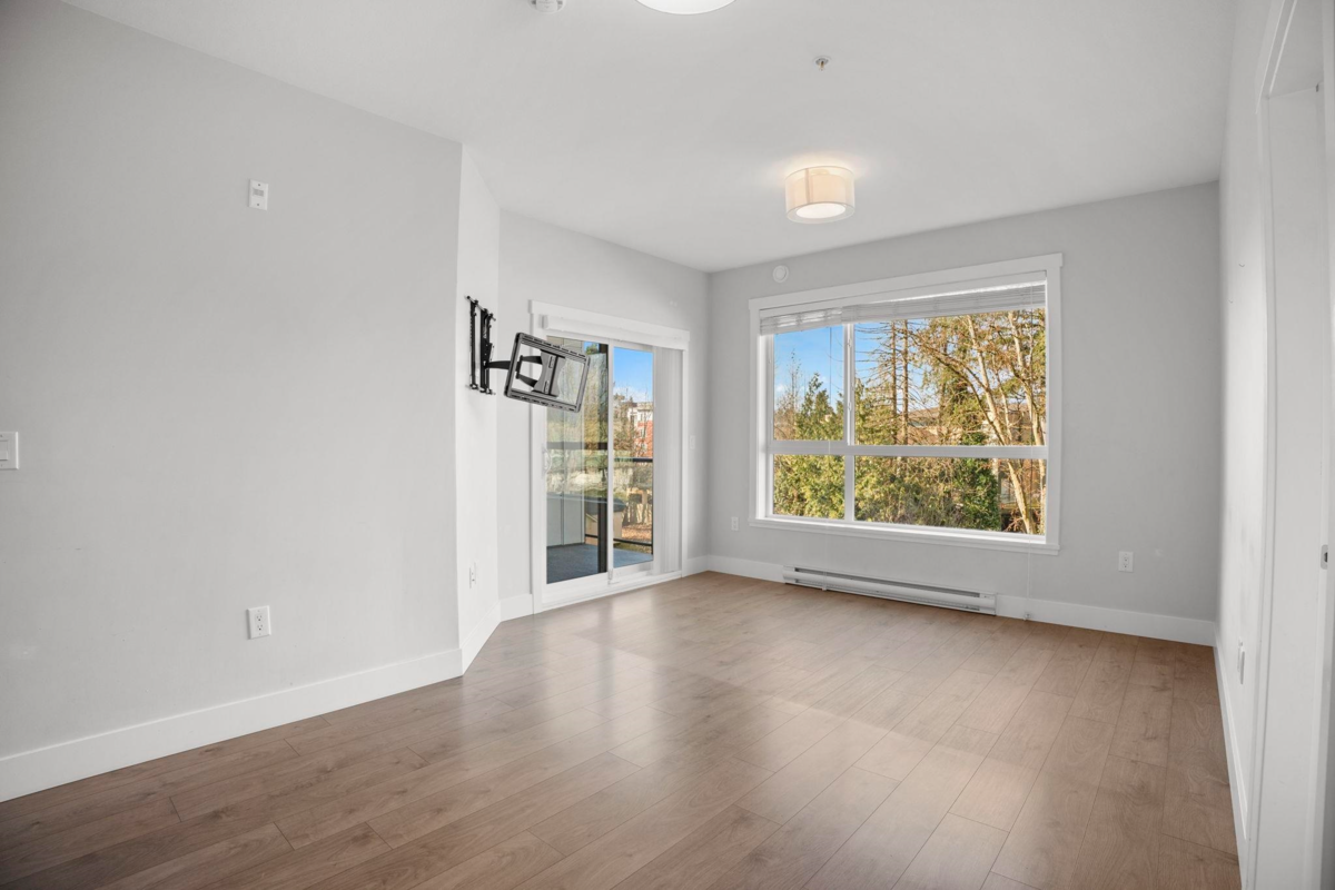 Primary Bedroom Photo of 306 22315 122 Avenue, Maple Ridge, BC