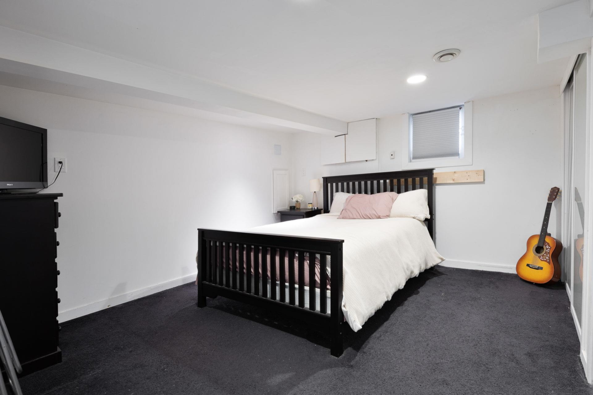 Backyard Photo of 524 Second Street, New Westminster, BC