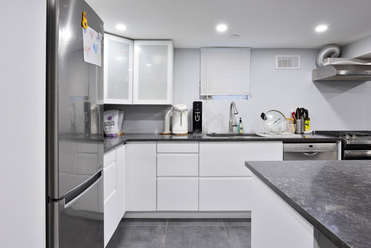 Outdoor Patio Photo of 524 Second Street, New Westminster, BC