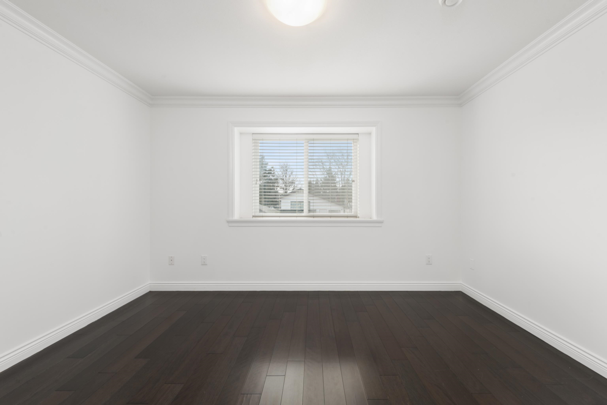 Laundry Room Photo of 3136 E 47th Avenue, Vancouver, BC