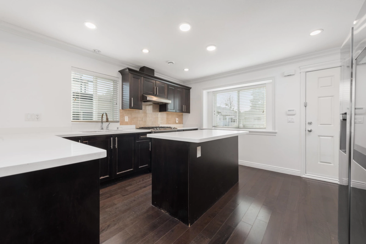 Primary Bathroom Photo of 3136 E 47th Avenue, Vancouver, BC