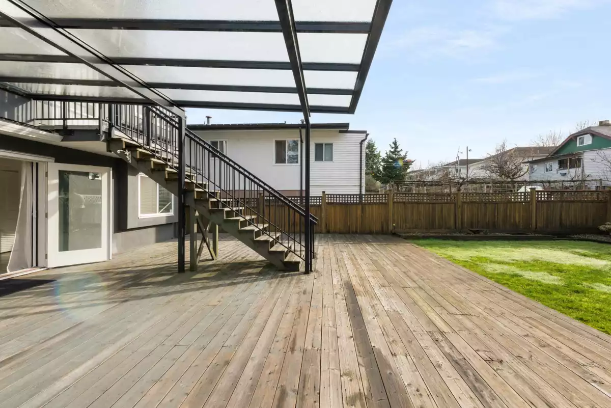 Swimming Pool Photo of 3136 E 47th Avenue, Vancouver, BC