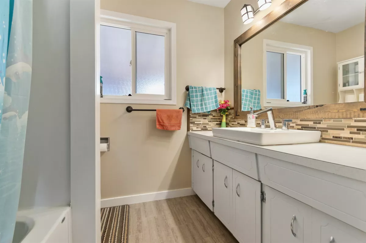 Bedroom 2 Photo of A 46520 Rolinde Crescent, Chilliwack, BC