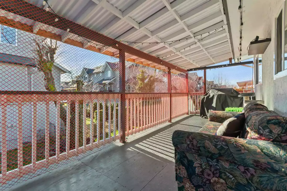 Garage Interior Photo of A 46520 Rolinde Crescent, Chilliwack, BC