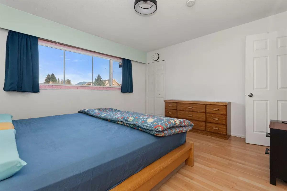 Guest Bathroom Photo of A 46520 Rolinde Crescent, Chilliwack, BC