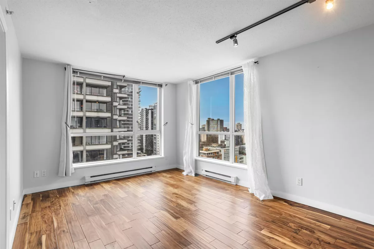 Breakfast Nook Photo of 1506 1420 W Georgia Street, Vancouver, BC