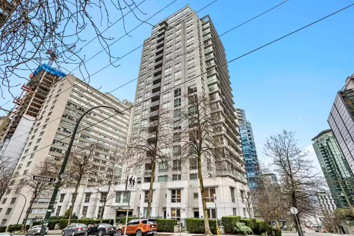 Hallway Photo of 1506 1420 W Georgia Street, Vancouver, BC