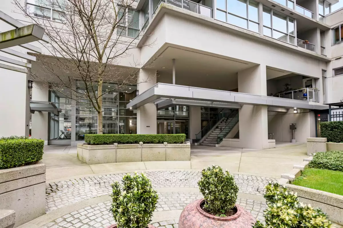 Mudroom Photo of 1506 1420 W Georgia Street, Vancouver, BC