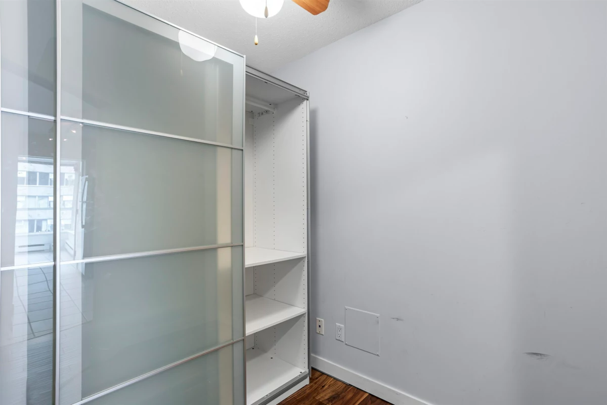 Powder Room Photo of 1506 1420 W Georgia Street, Vancouver, BC