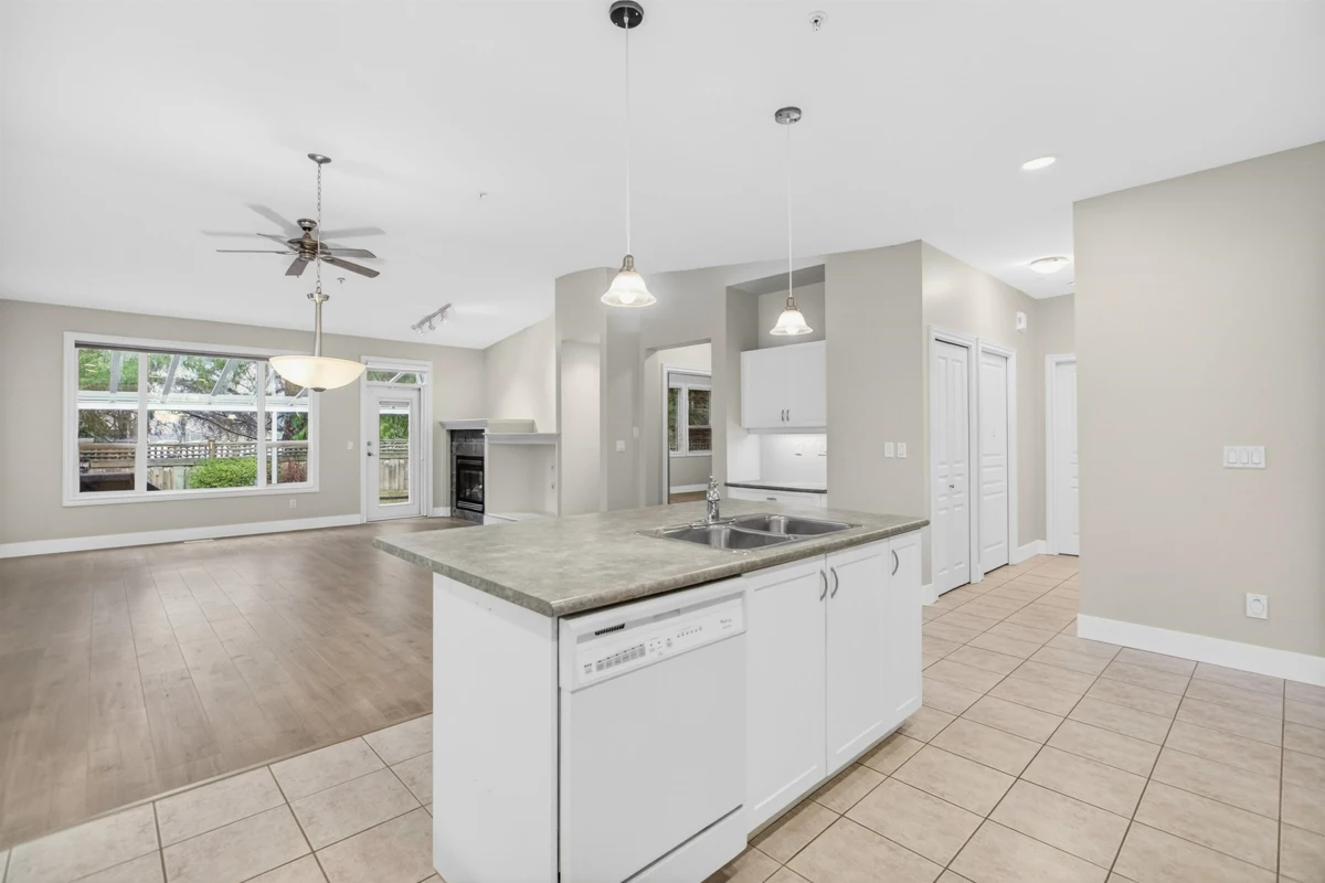 Bedroom 3 Photo of 148 19639 Meadow Gardens Way, Pitt Meadows, BC