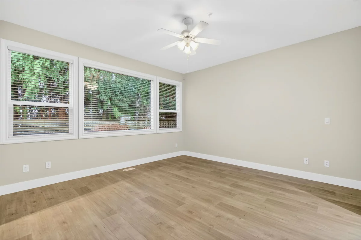 Mudroom Photo of 148 19639 Meadow Gardens Way, Pitt Meadows, BC