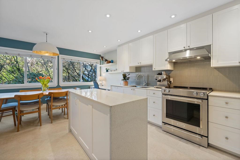 Exterior Rear Photo of 2 1214 W 7th Avenue, Vancouver, BC