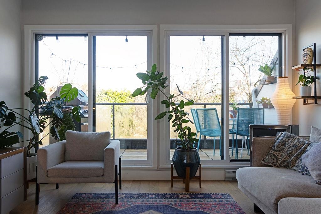 Garden / Landscaping Photo of 2 1214 W 7th Avenue, Vancouver, BC