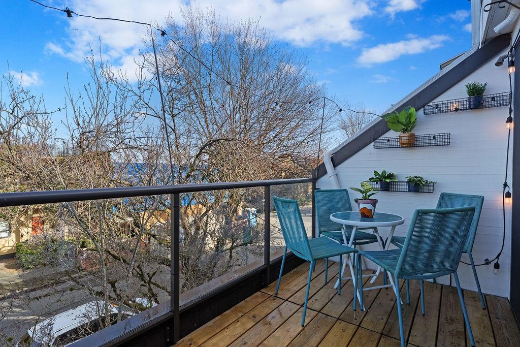 Guest Bathroom Photo of 2 1214 W 7th Avenue, Vancouver, BC