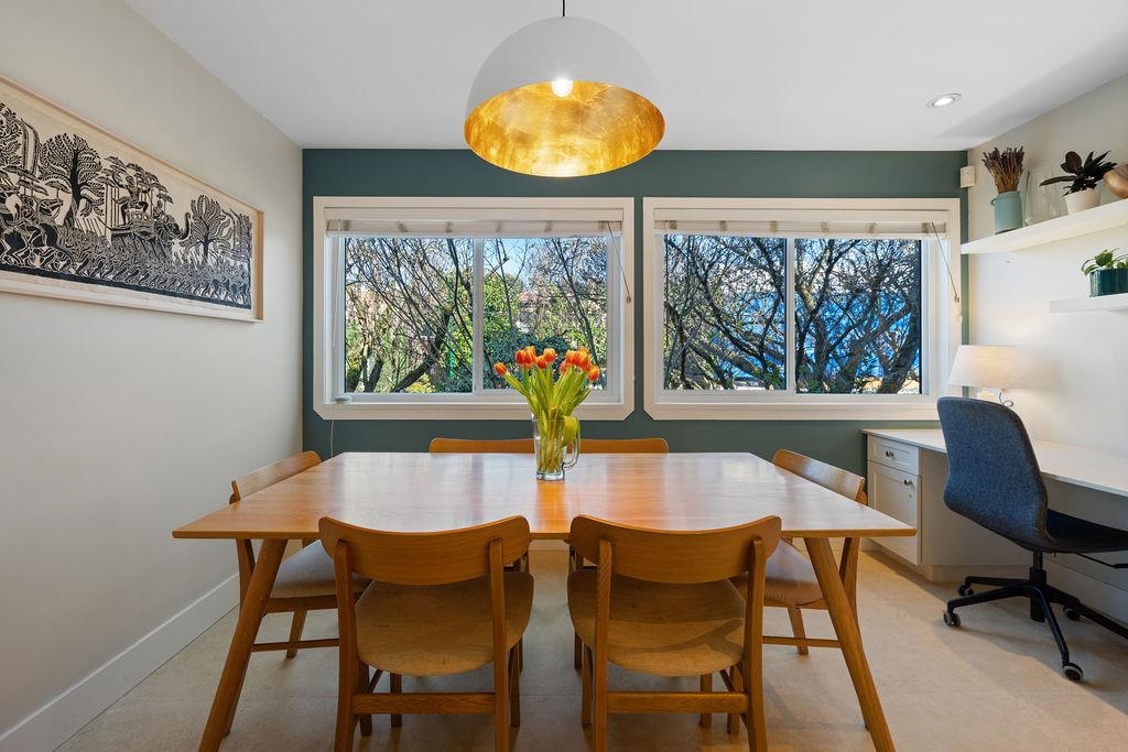 Kitchen Island Photo of 2 1214 W 7th Avenue, Vancouver, BC