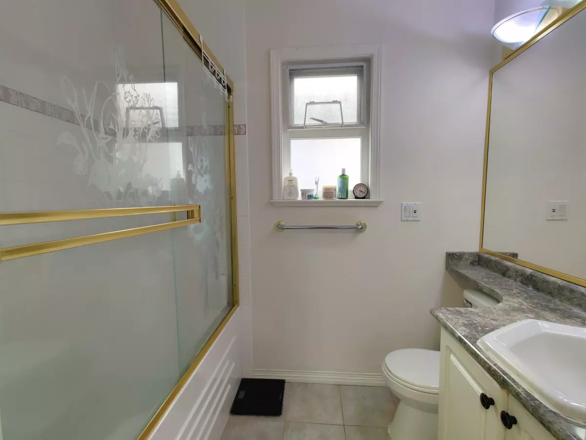 Bedroom 4 Photo of 3461 William Street, Vancouver, BC