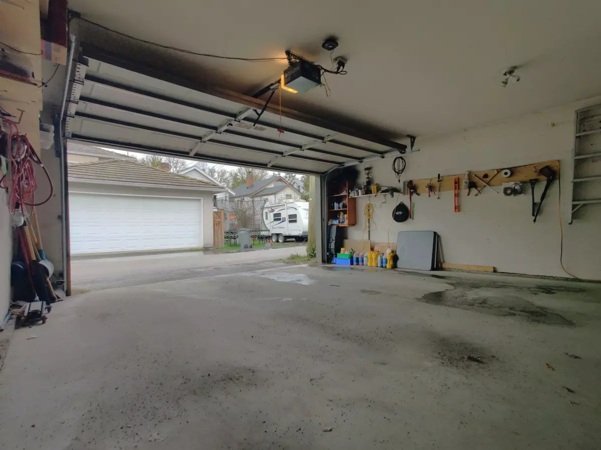 Fitness Center Photo Near 3461 William Street, Vancouver, BC