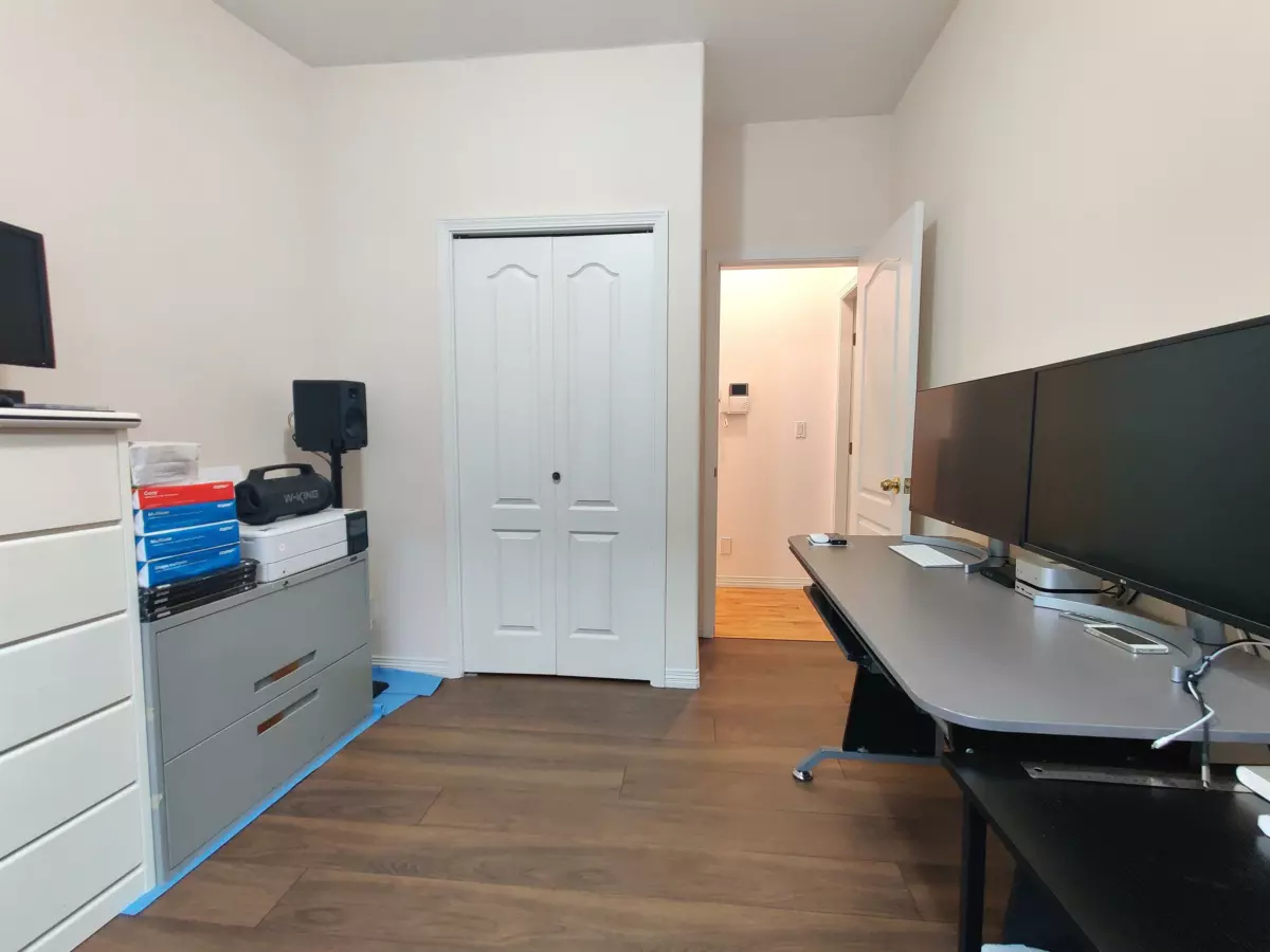 Office / Den Photo of 3461 William Street, Vancouver, BC