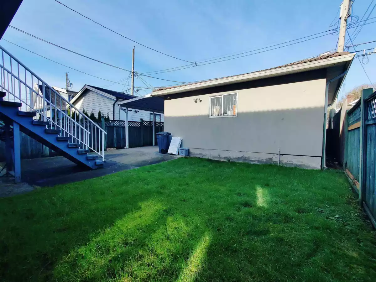 Outdoor Kitchen Photo of 3461 William Street, Vancouver, BC