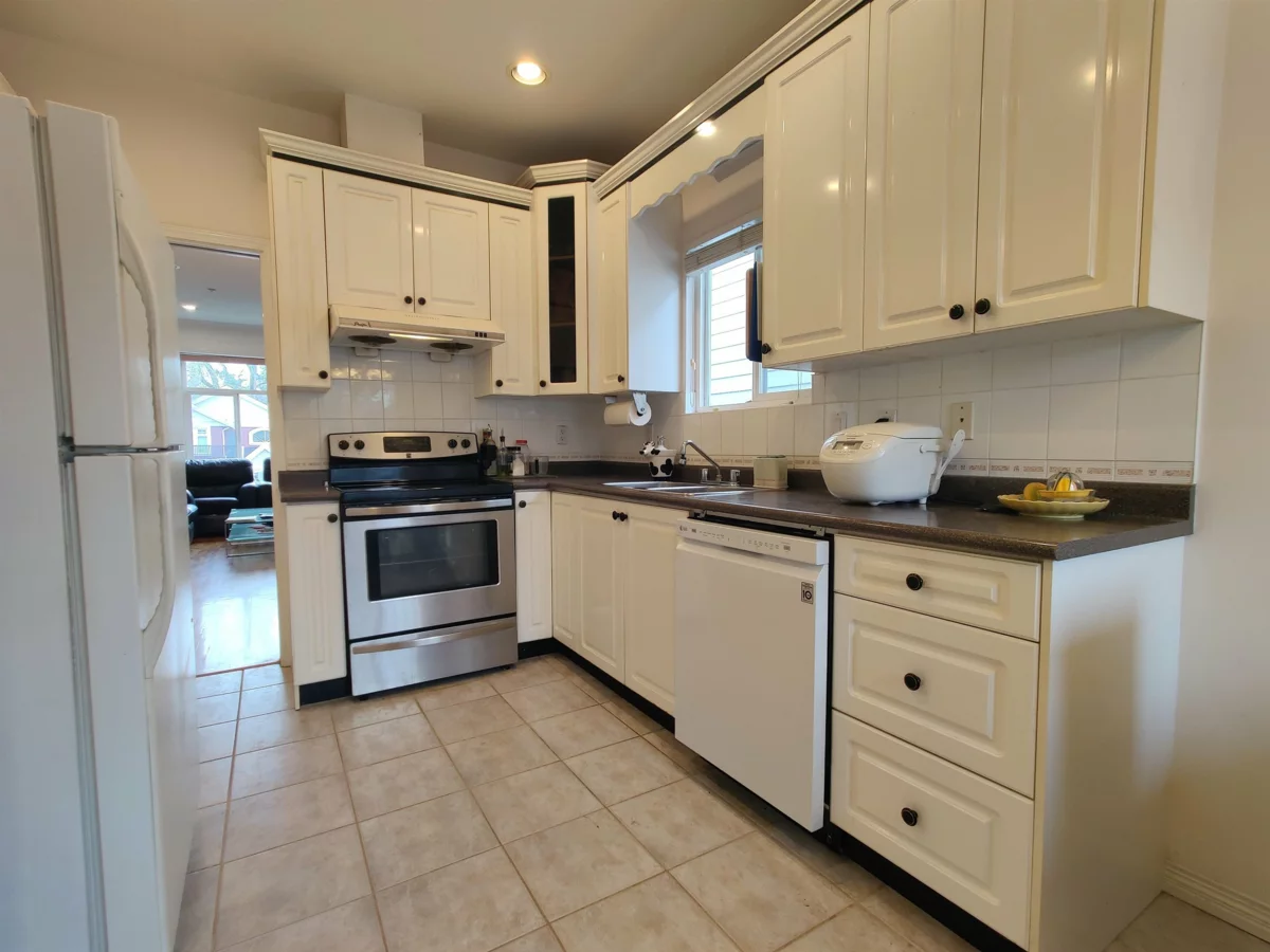 Primary Bedroom Photo of 3461 William Street, Vancouver, BC