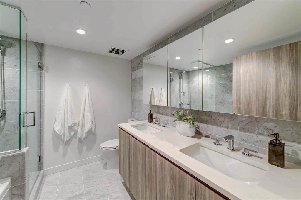 Guest Bathroom Photo of 208 W 1st Avenue, Vancouver, BC