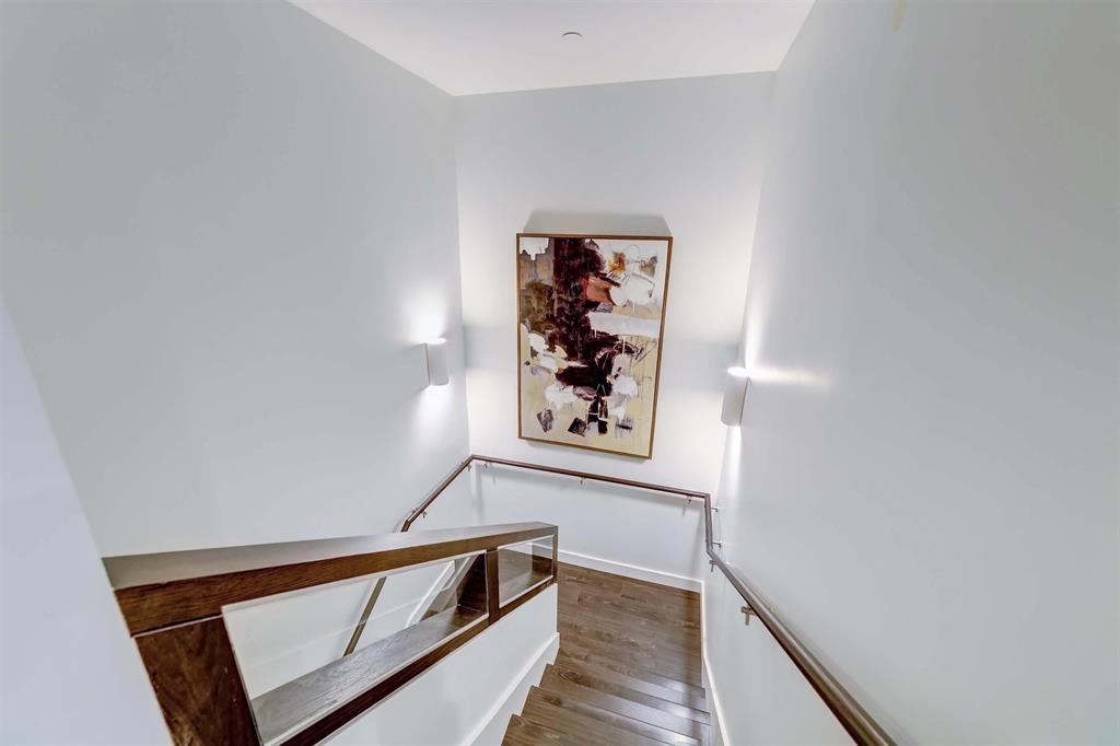 Primary Bathroom Photo of 208 W 1st Avenue, Vancouver, BC