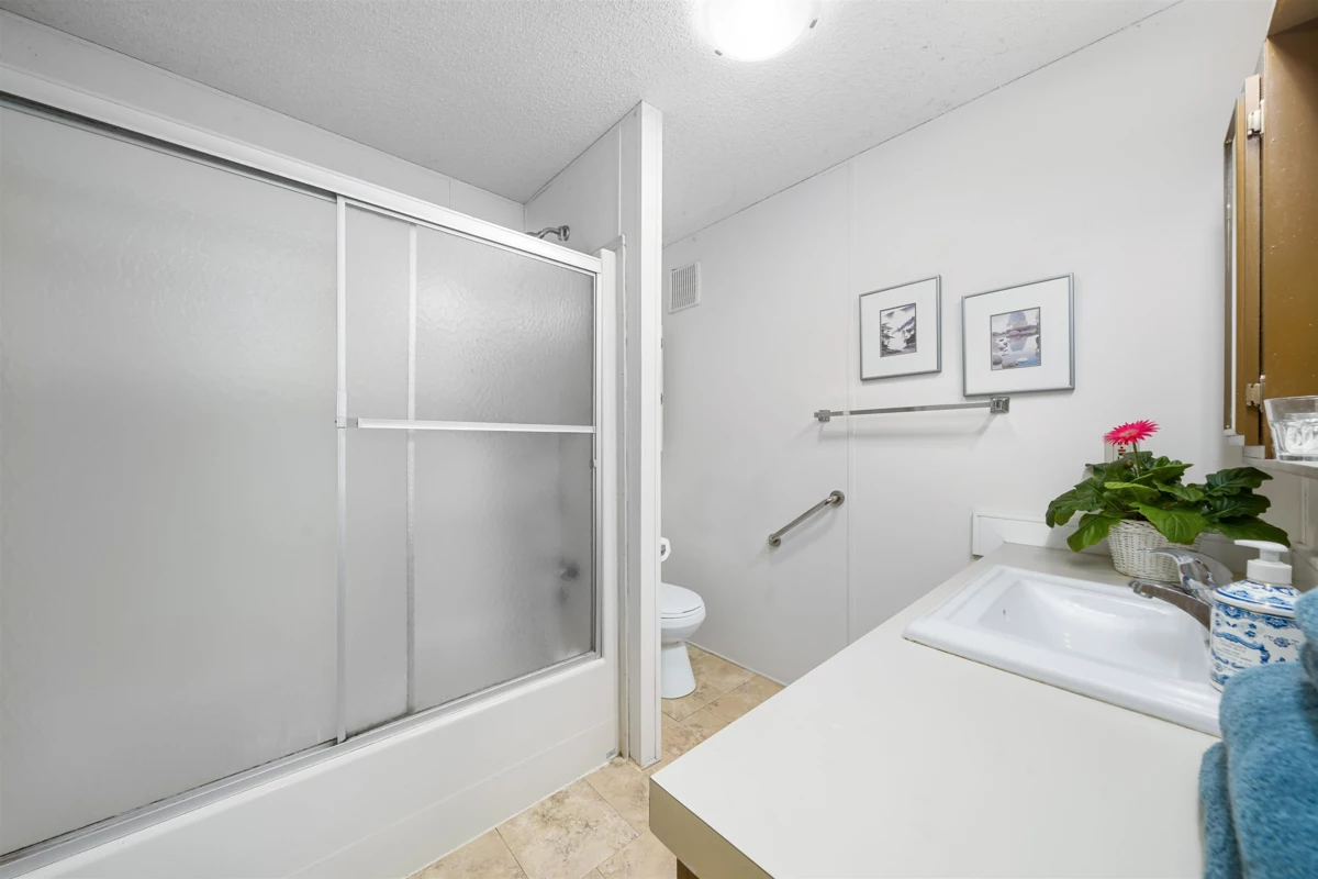 Hallway Photo of 41 10221 Wilson Street, Mission, BC