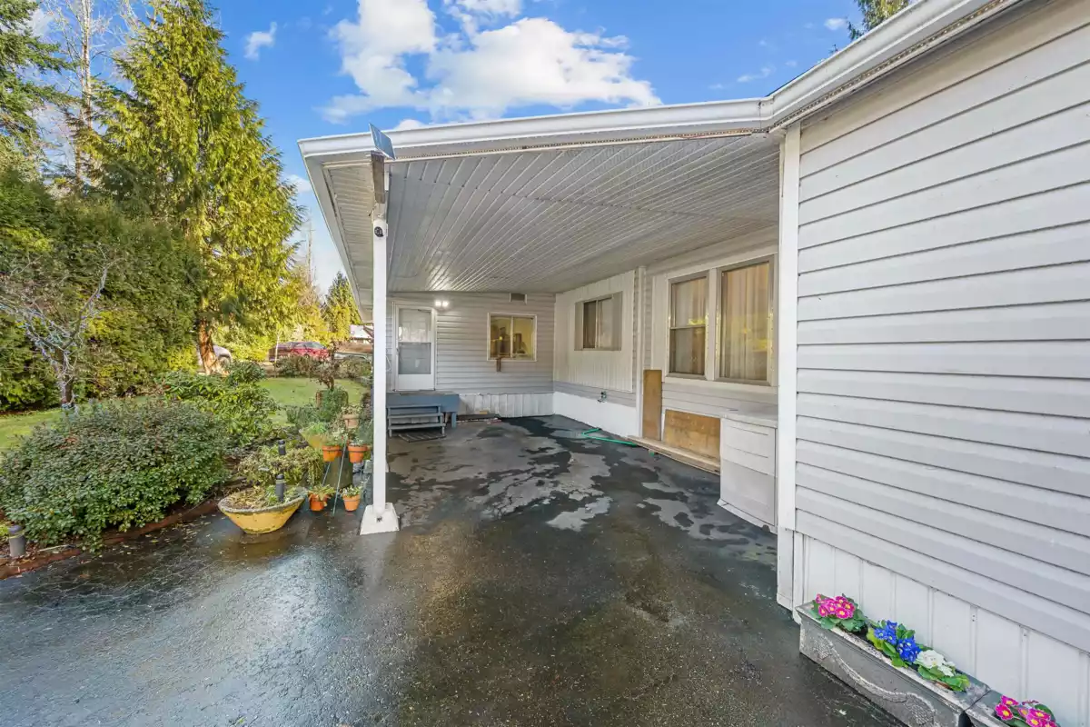 Living Room Photo of 41 10221 Wilson Street, Mission, BC