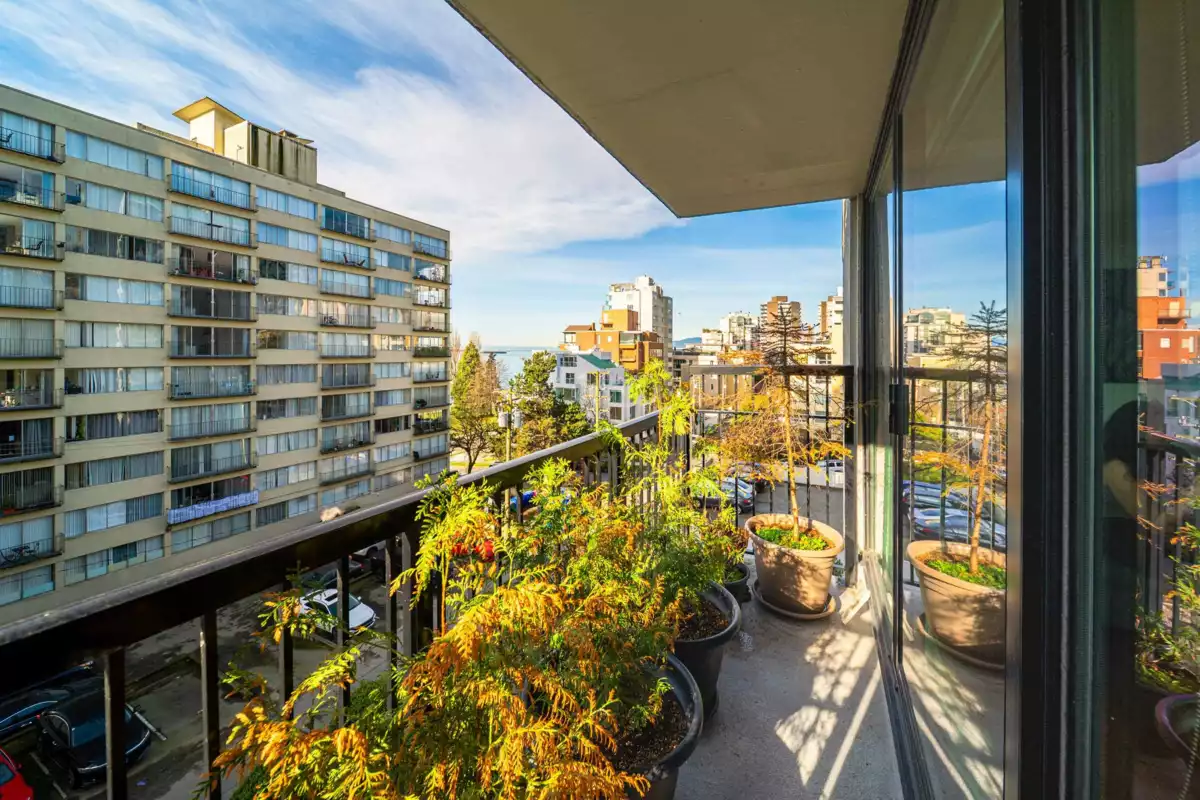 Office / Den Photo of 308 1330 Harwood Street, Vancouver, BC