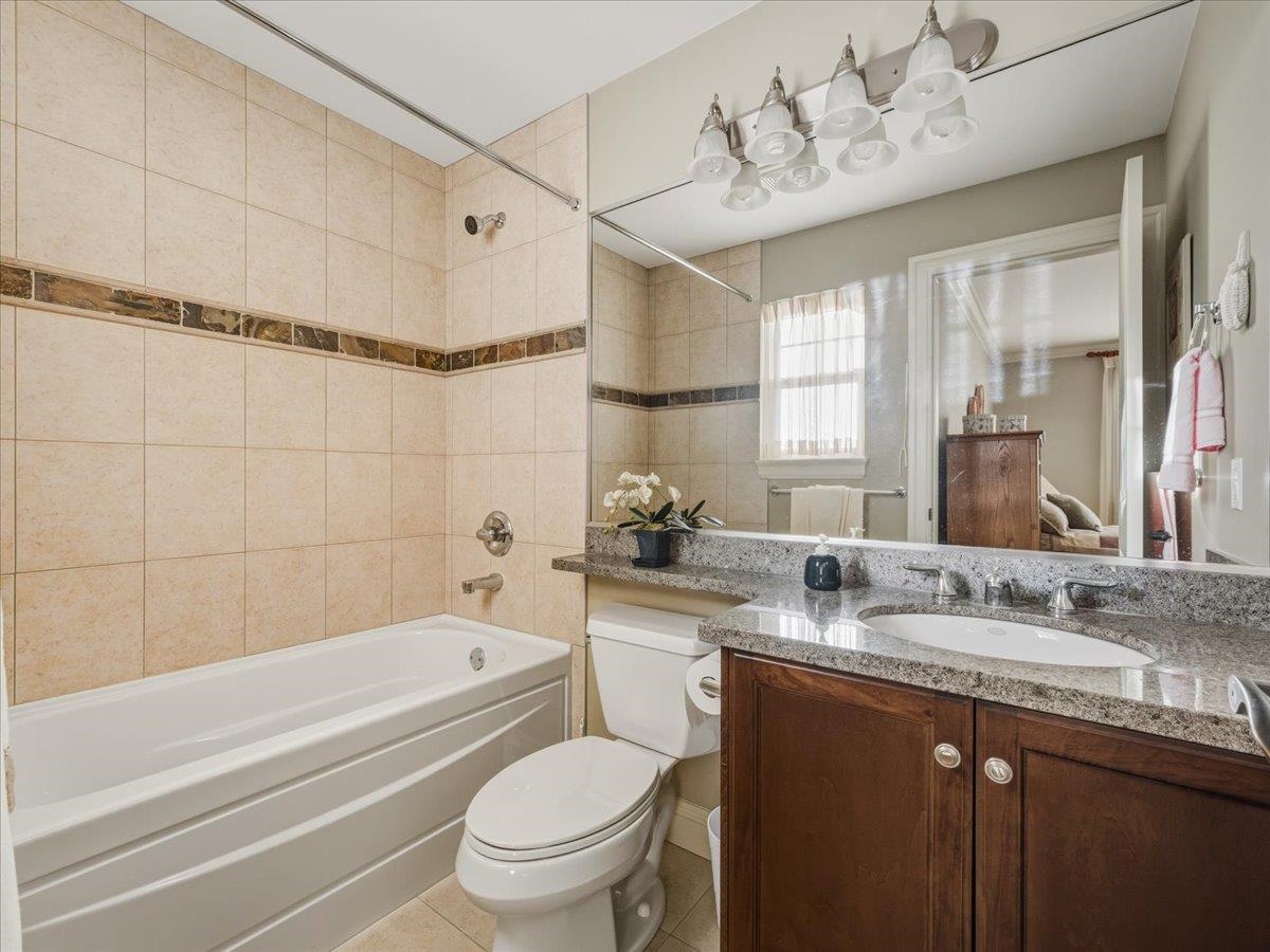 Powder Room Photo of 5822 Cove Link Road, Ladner, BC