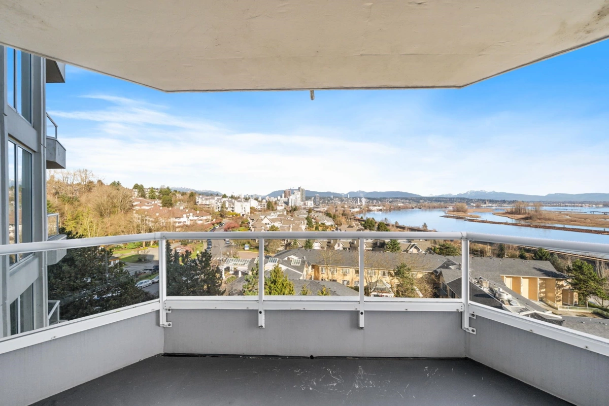Primary Bathroom Photo of 804 71 Jamieson Court, New Westminster, BC