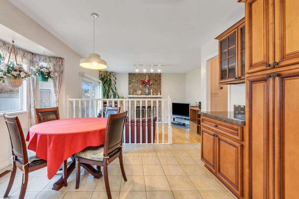 Pantry Photo of 1921 155 Street, Surrey, BC