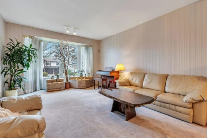 1921 155 Street, Surrey, BC, King George Corridor — 3 bed single family residence for sale