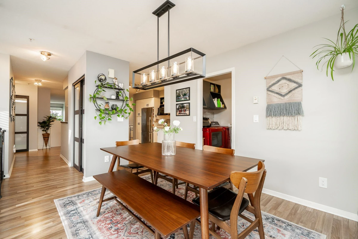 Walk-In Closet Photo of 35 19160 119 Avenue, Pitt Meadows, BC