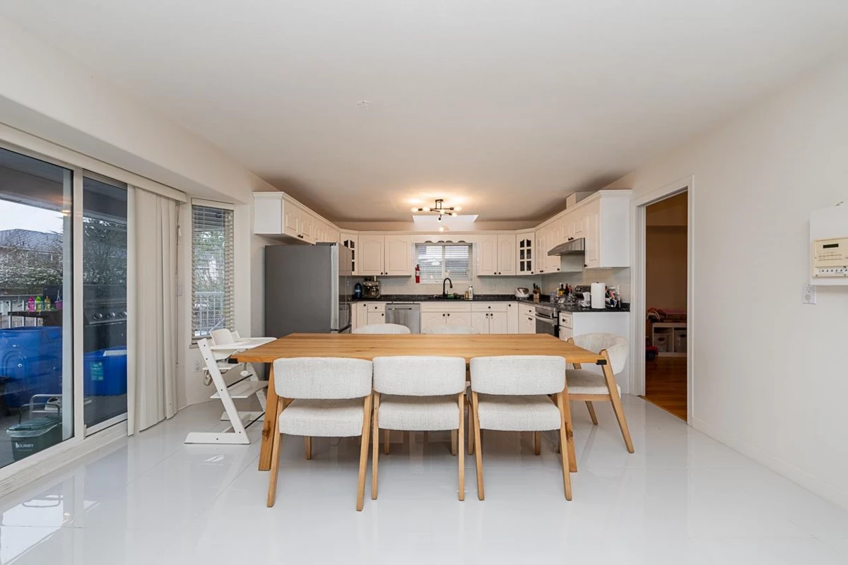 Dining Area Photo of 10132 156 Street, Surrey, BC