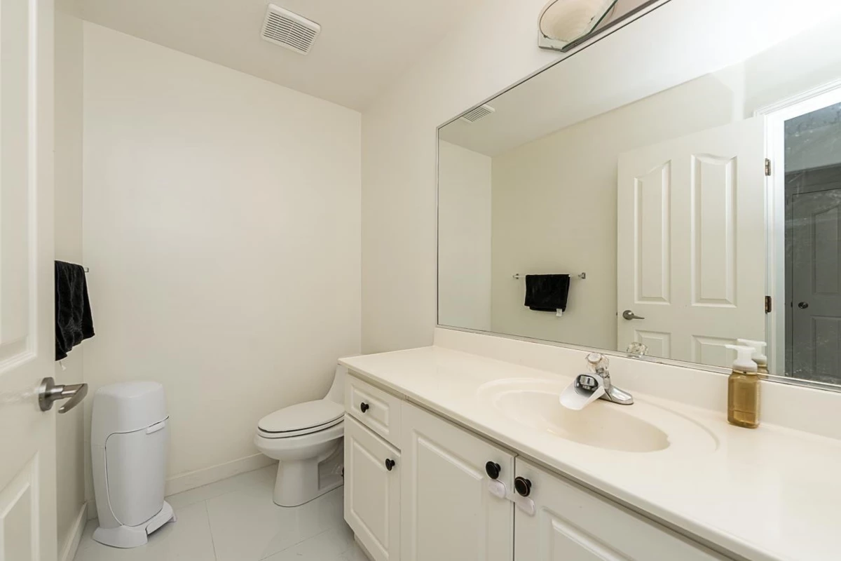 Walk-In Closet Photo of 10132 156 Street, Surrey, BC