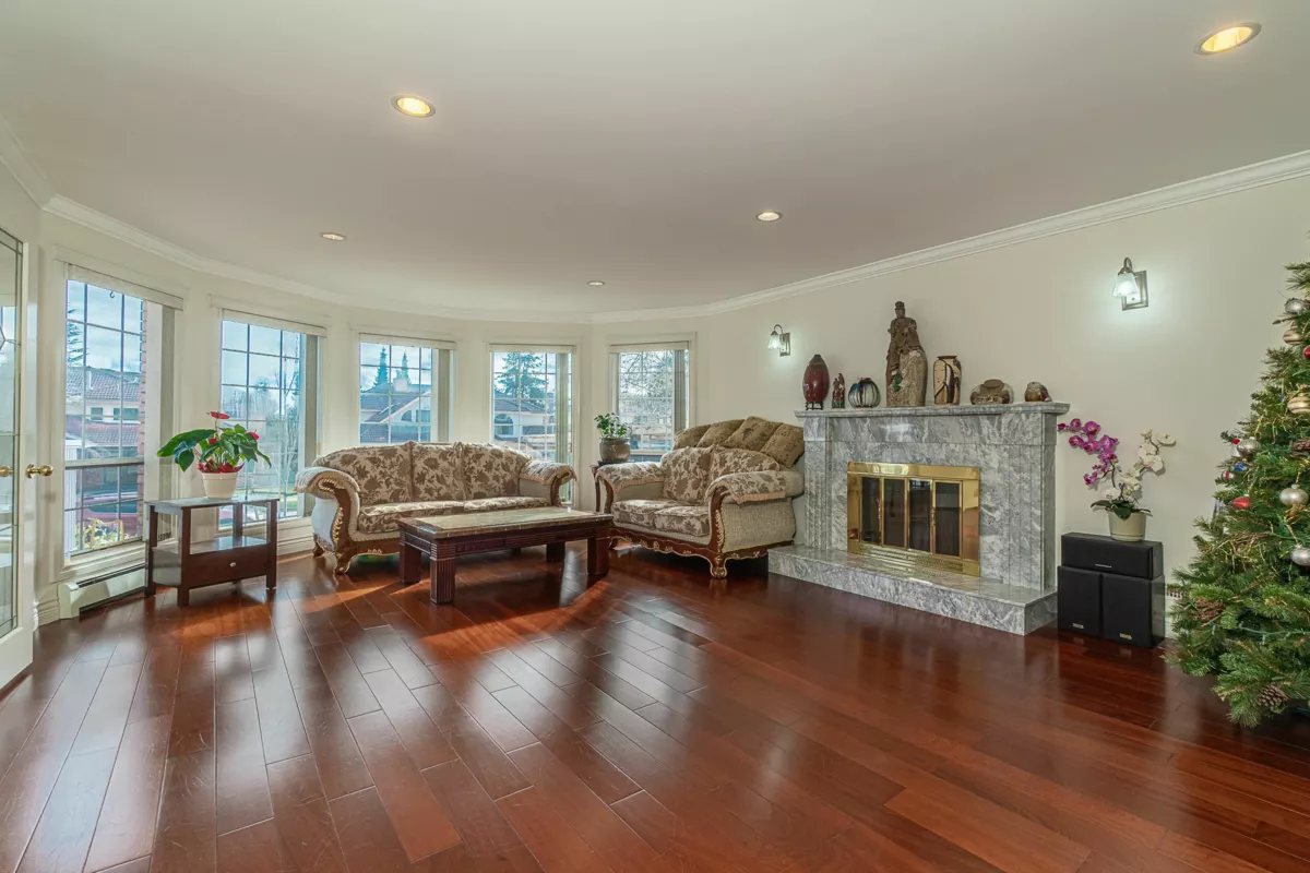 Dining Area Photo of 6169 Lochdale Street, Burnaby, BC