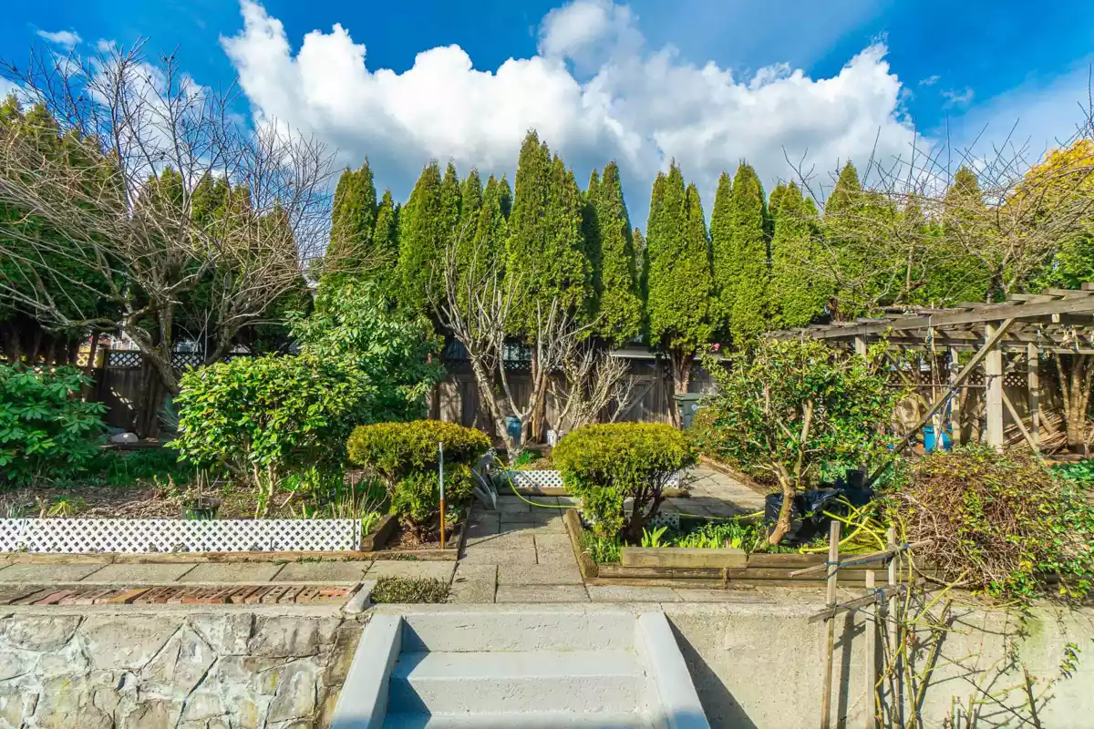 Front Yard Photo of 6169 Lochdale Street, Burnaby, BC