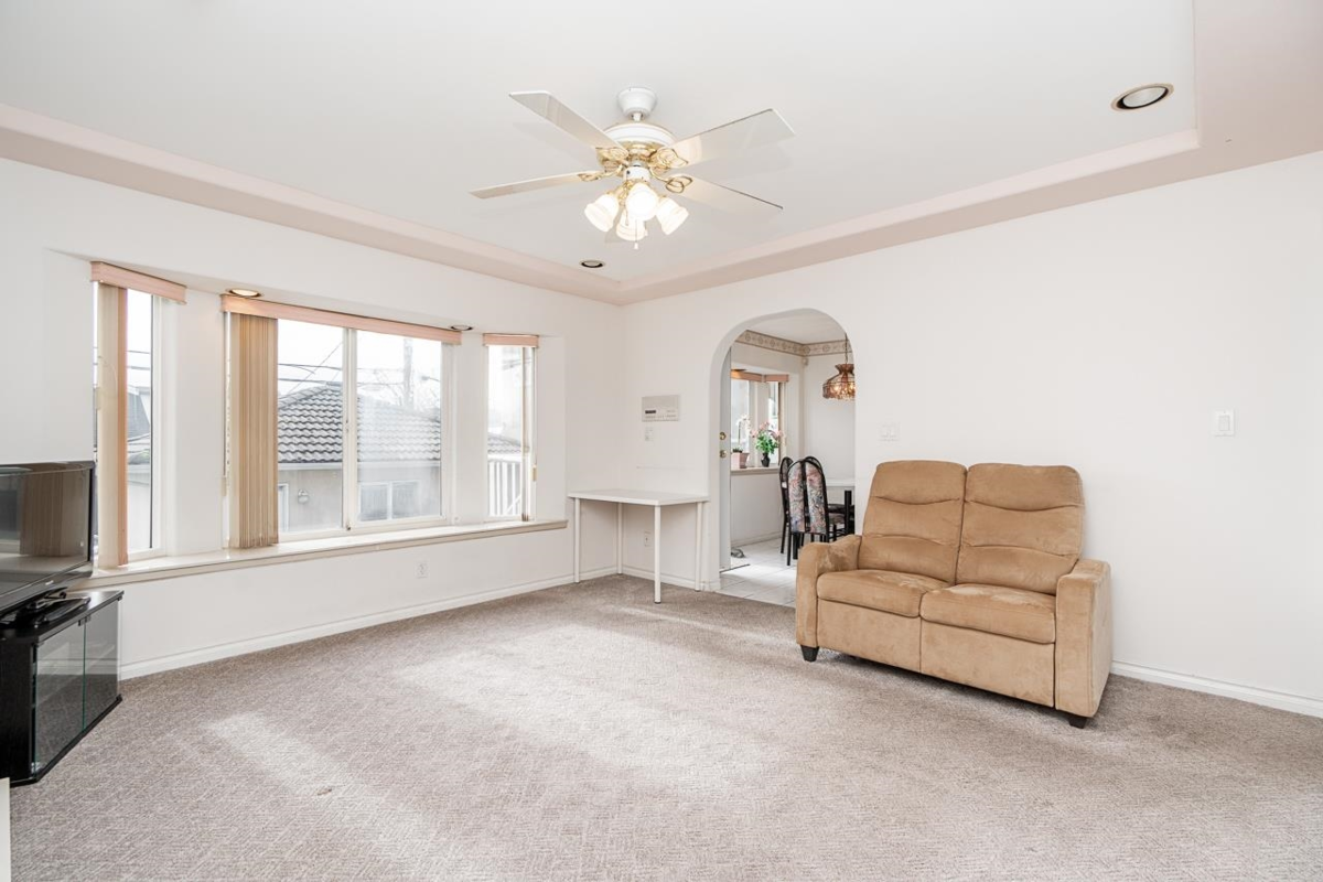 Primary Bathroom Photo of 726 E 56th Avenue, Vancouver, BC