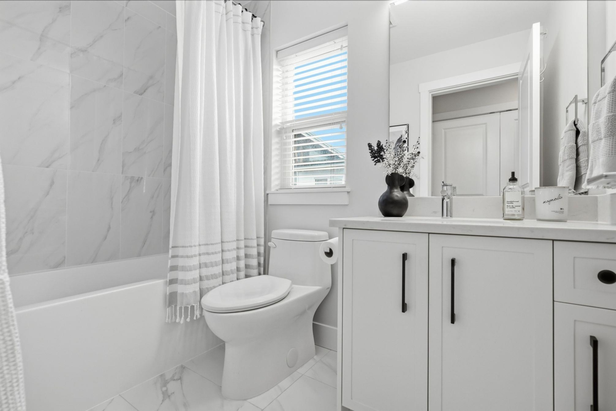 Guest Bathroom Photo of 30 22128 48a Avenue, Langley, BC