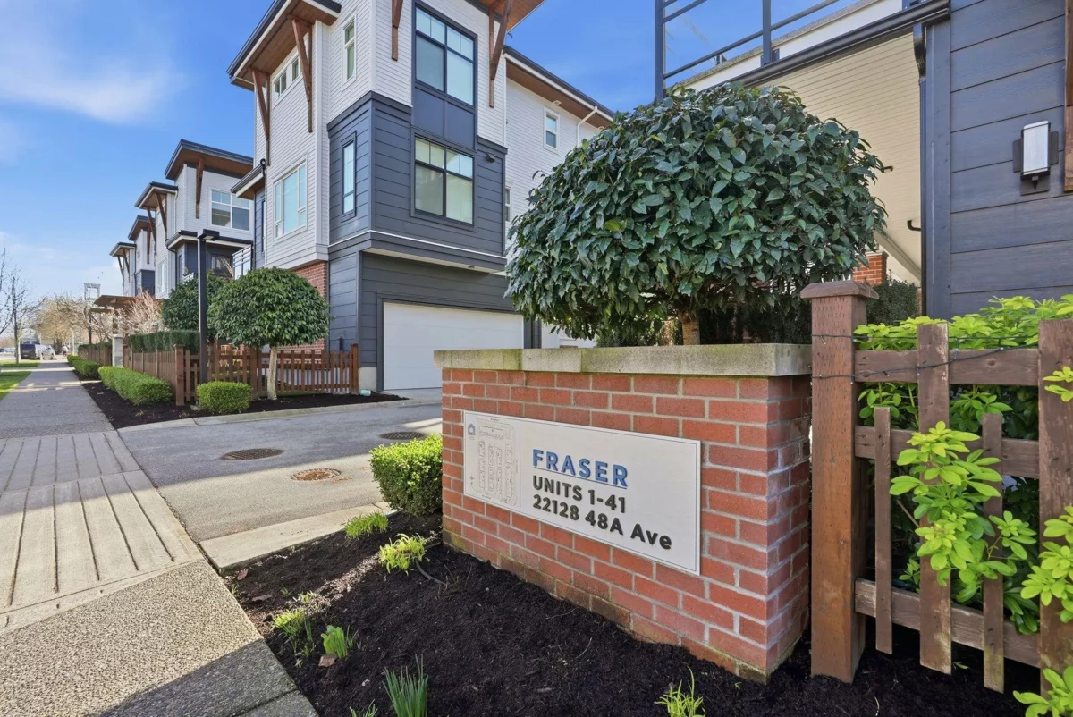 Swimming Pool Photo of 30 22128 48a Avenue, Langley, BC