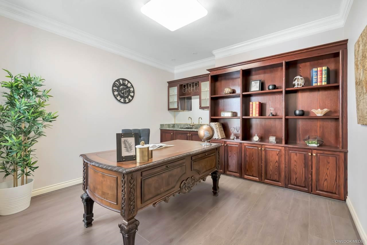 Kitchen Island Photo of 8777 Wheeler Road, Richmond, BC