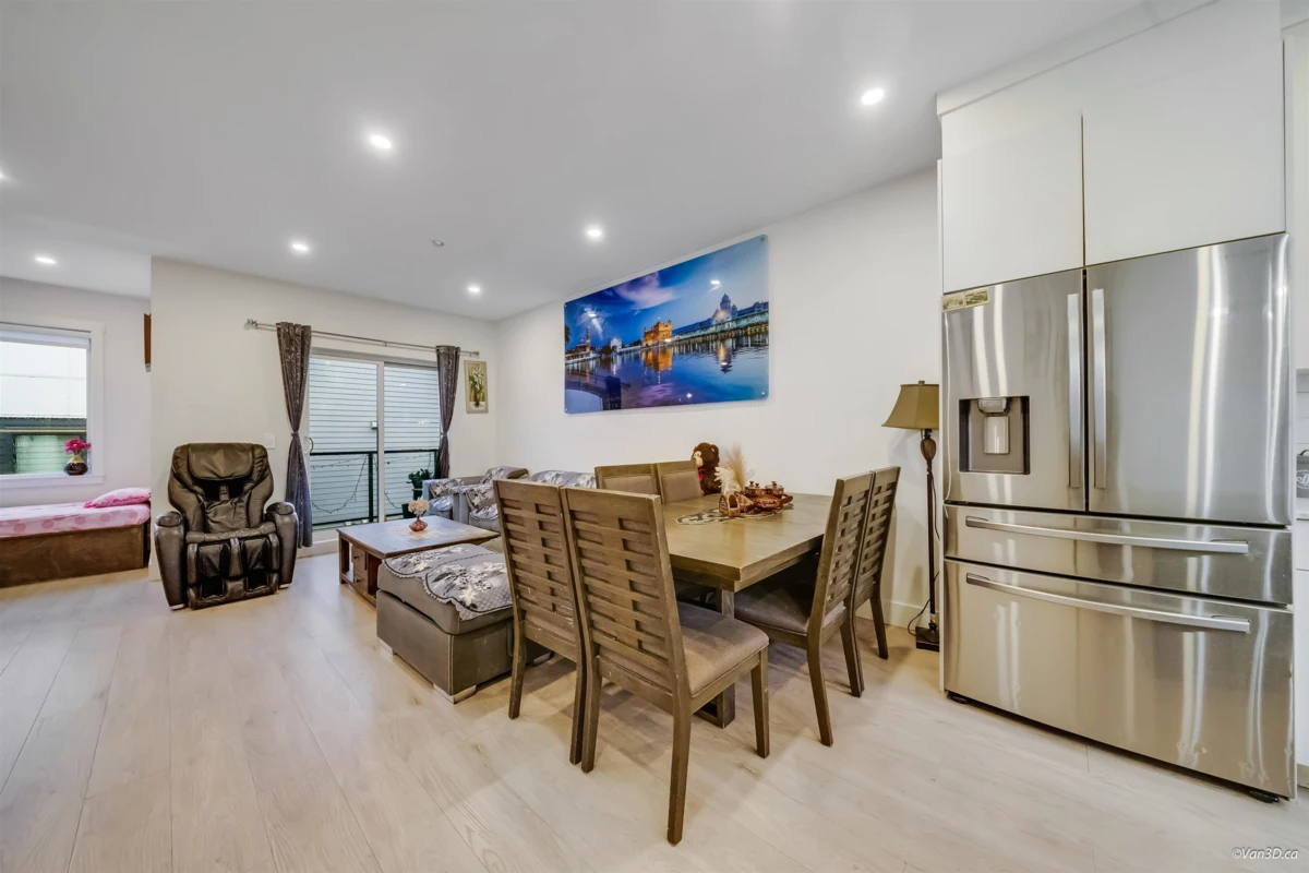 Dining Area Photo of 33 6138 128 Street, Surrey, BC