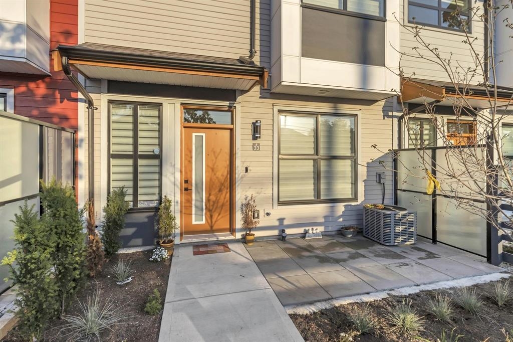 Loft / Bonus Room Photo of 33 6138 128 Street, Surrey, BC