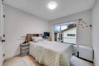 Guest Bathroom Photo of 33 6138 128 Street, Surrey, BC