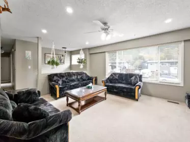 Pantry Photo of 38143 Hemlock Avenue, Squamish, BC