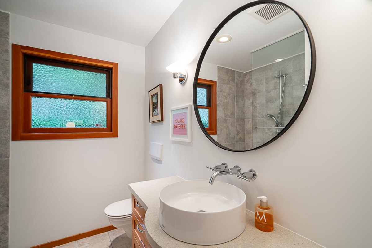 Basement Recreation Room Photo of 814 Washington Drive, Port Moody, BC